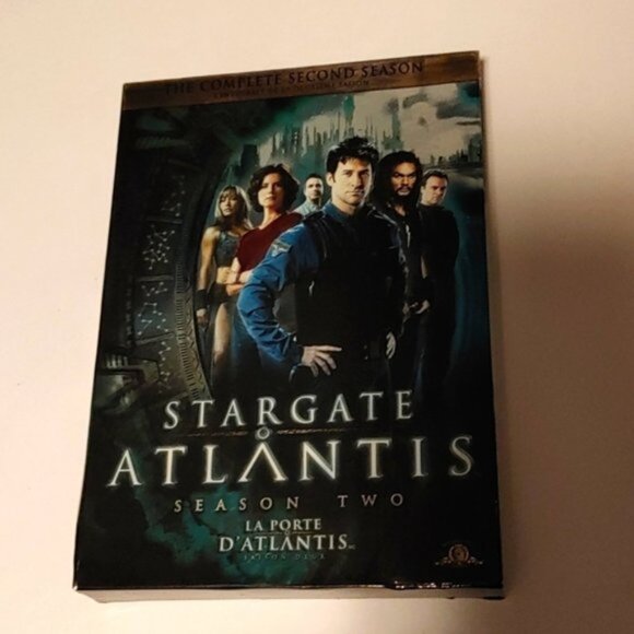 3/$13 Stargate Atlantis Complete second season DVD TV series set billingual - Picture 2 of 7